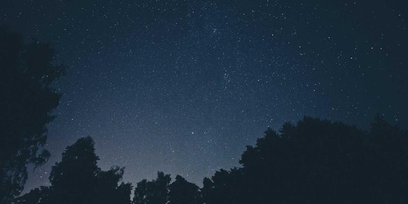 告别停机焦虑：基于预测性维护的工业设备零库存管理实践